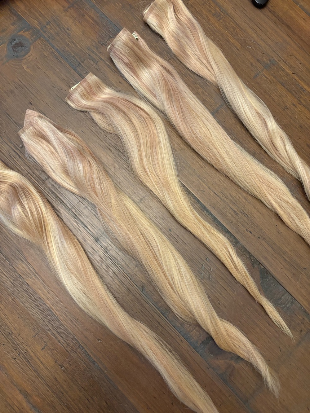 Bellami silk seam 140g butter blonde 16 inch extensions